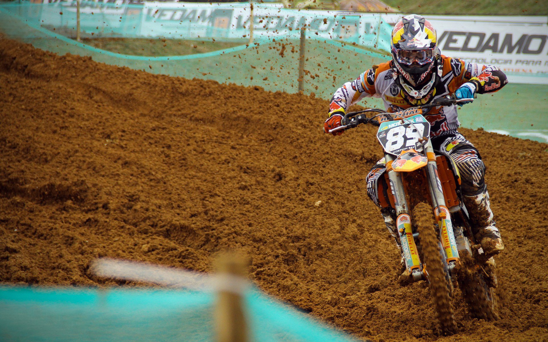 亚冠联赛激战正酣,中超豪门逆境突围,日韩劲旅强势领跑